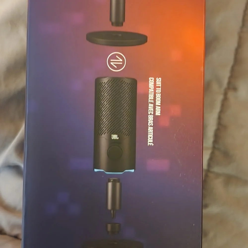 JBL quantum stream microphone new in box